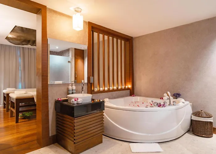 Hyatt Regency Suvarnabhumi Airport Hotel 4*