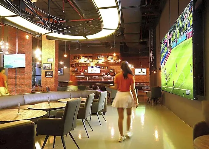 酒店 Hyatt Regency Suvarnabhumi Airport 4*